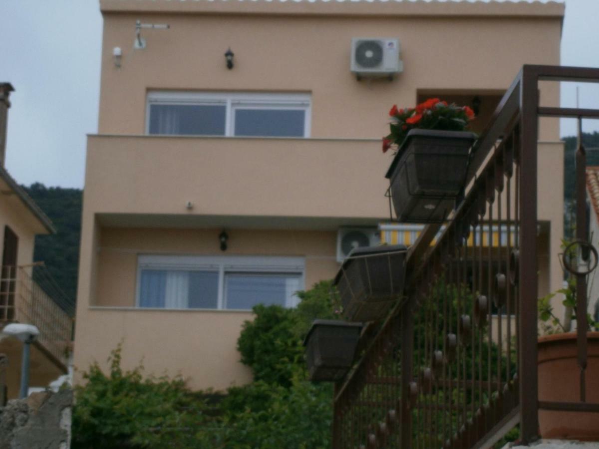 Apartment Willy Komiža Exteriér fotografie
